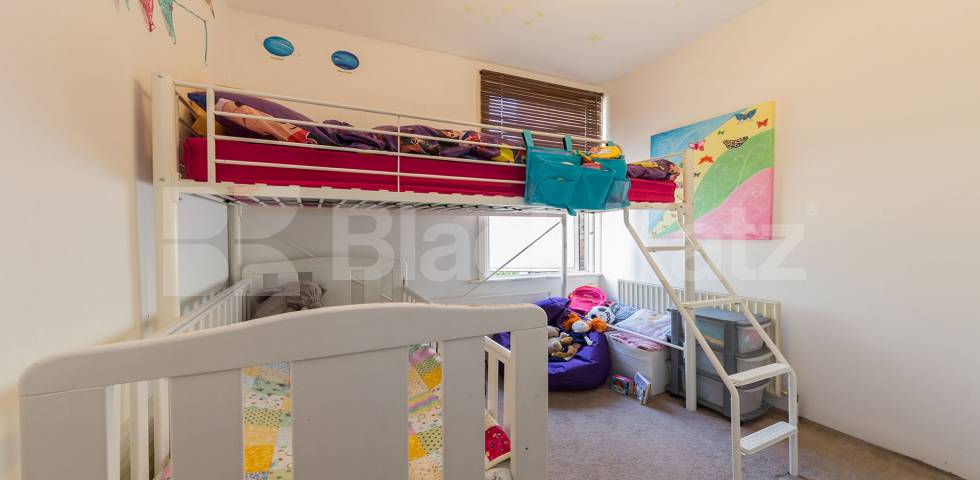 			New Instruction! Private patio and garden flat!, 2 Bedroom, 1 bath, 1 reception Ground Floor Maisonette			 Rathcoole Gardens, Crouch End / Hornsey